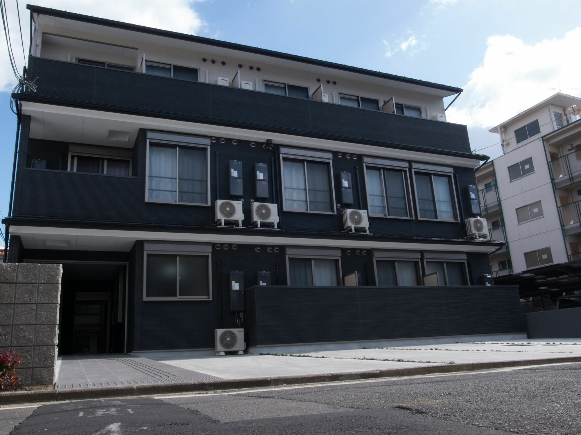 Guest House One More Heart Shichijo Omiya 1 Kyoto Exterior photo